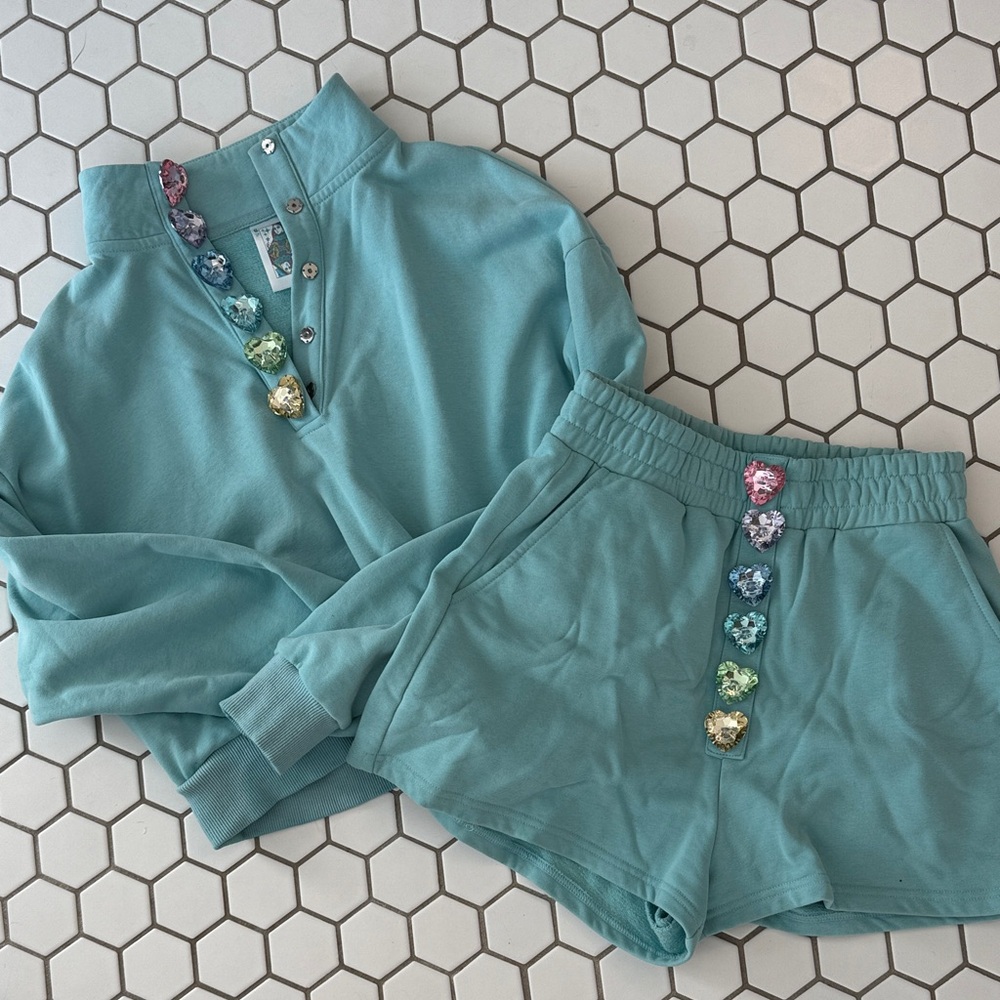 Queen of sparkles short set